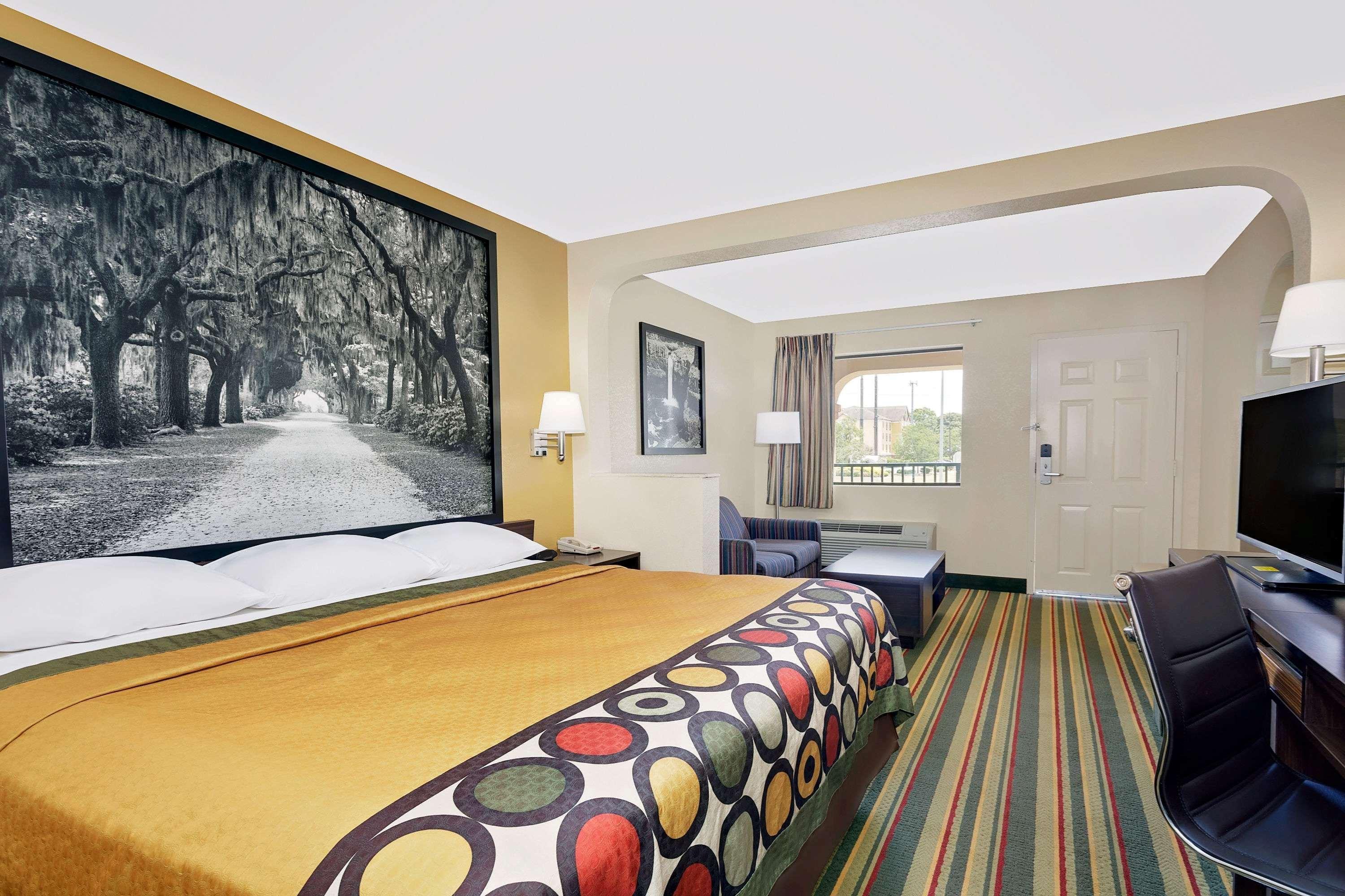 Super 8 By Wyndham Byron/South Macon Hotell Eksteriør bilde