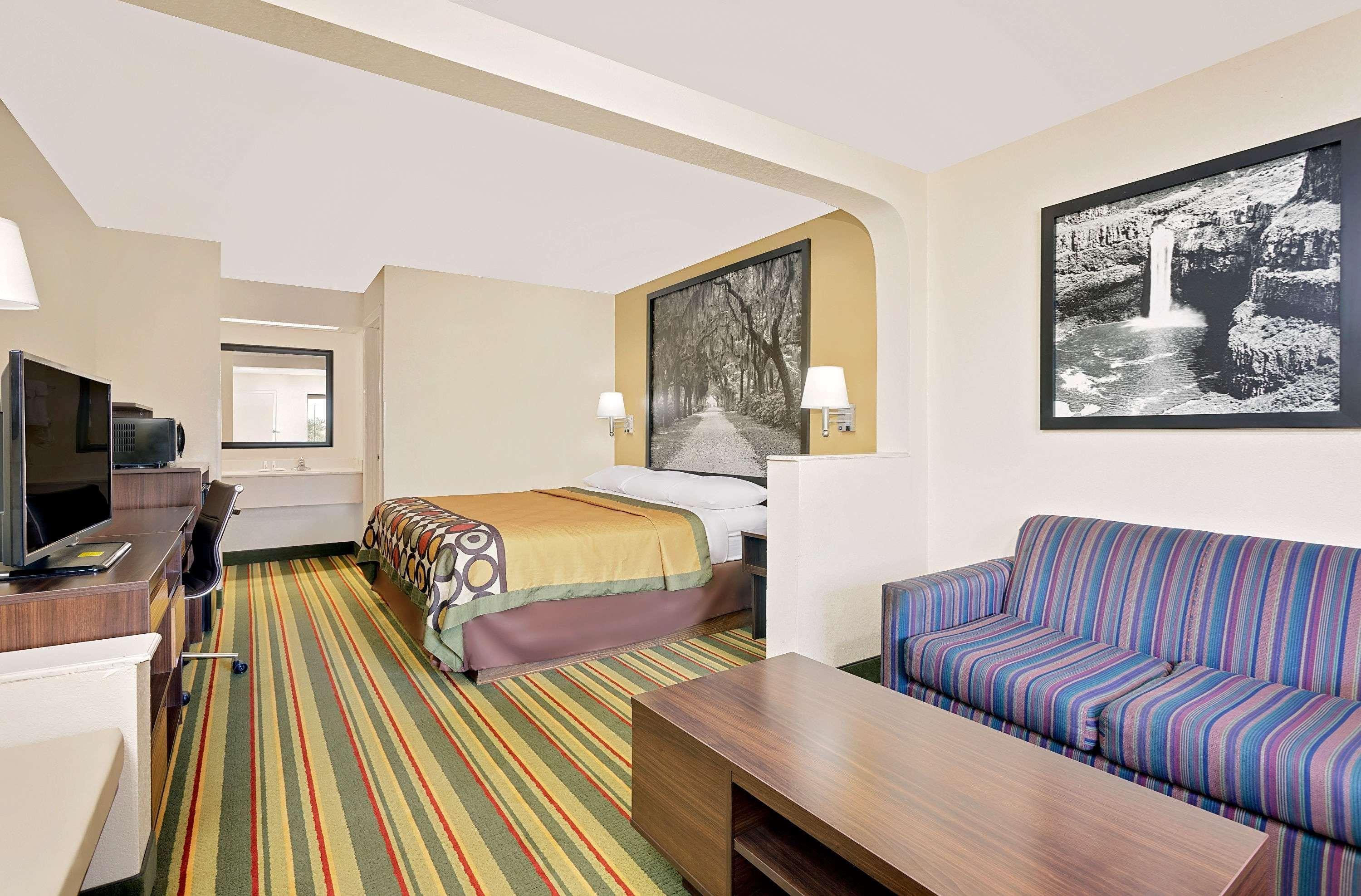 Super 8 By Wyndham Byron/South Macon Hotell Eksteriør bilde